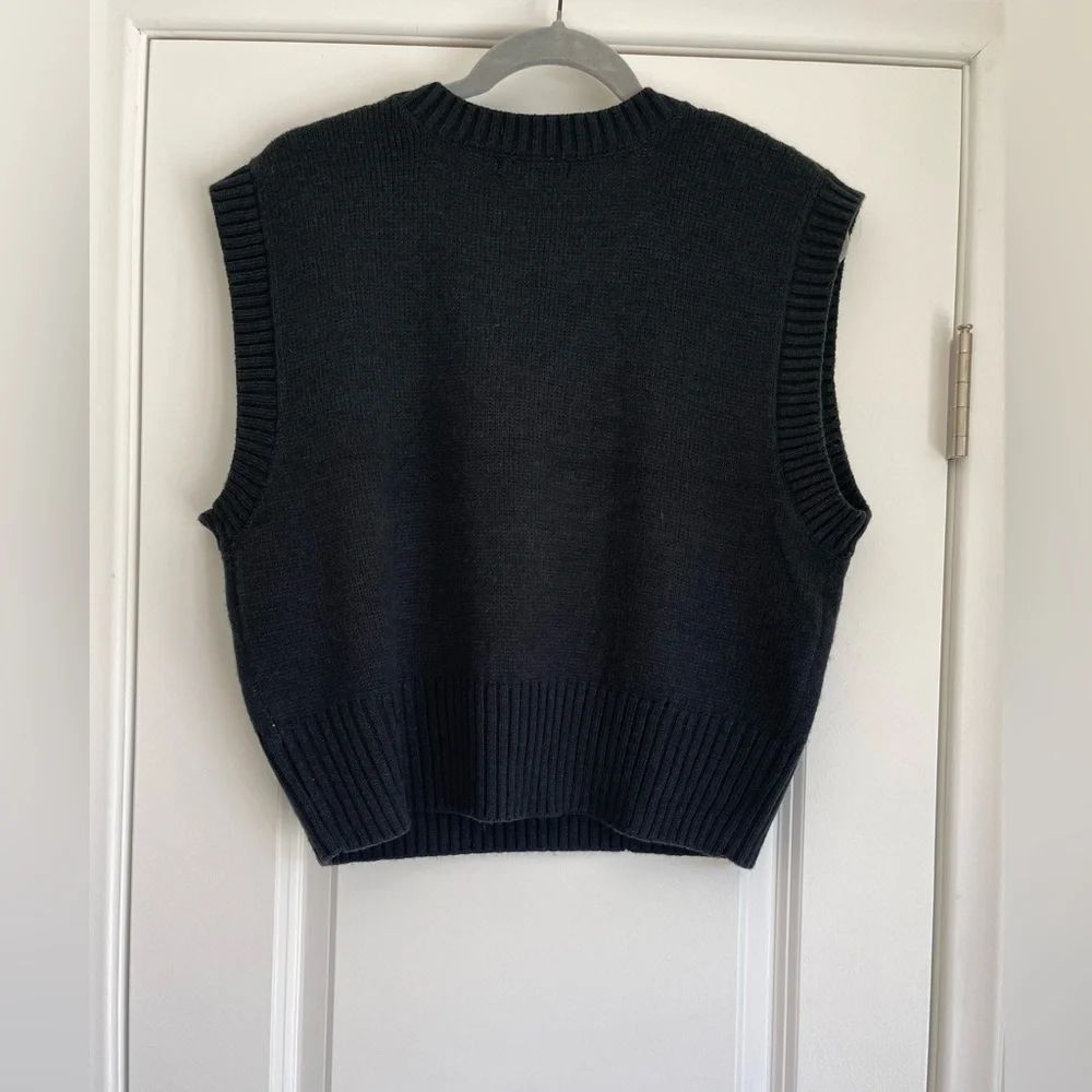 Love Tree Argyle V-Neck Knitted Sweater Vest Size Large - Picture 2 of 7